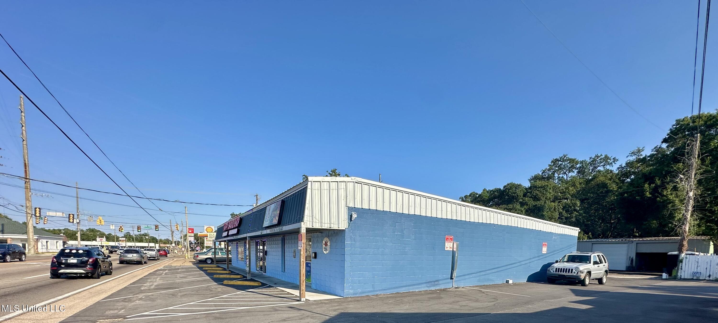 1707 Pass Road Property Photo 3