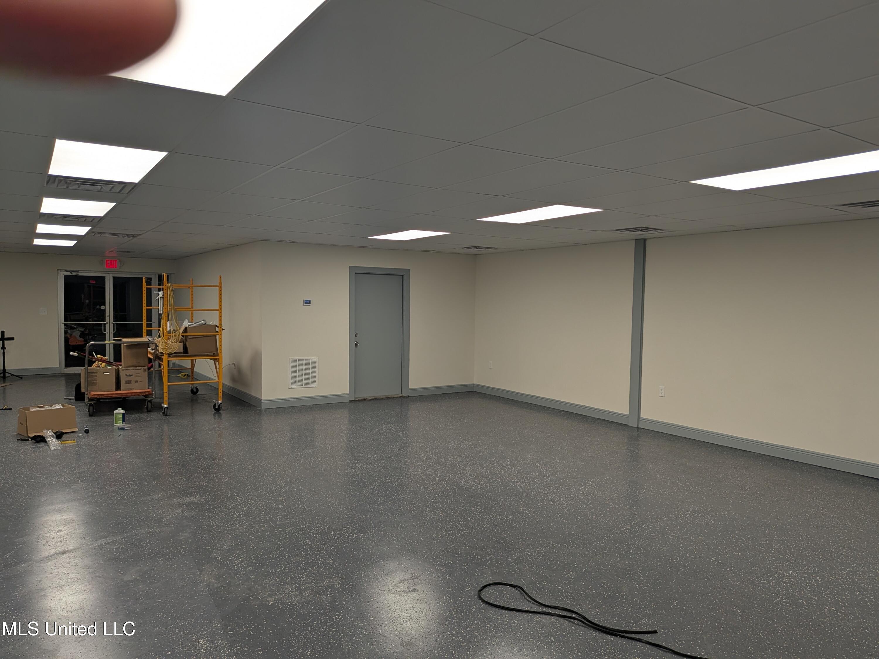 1707 Pass Road Property Photo 9