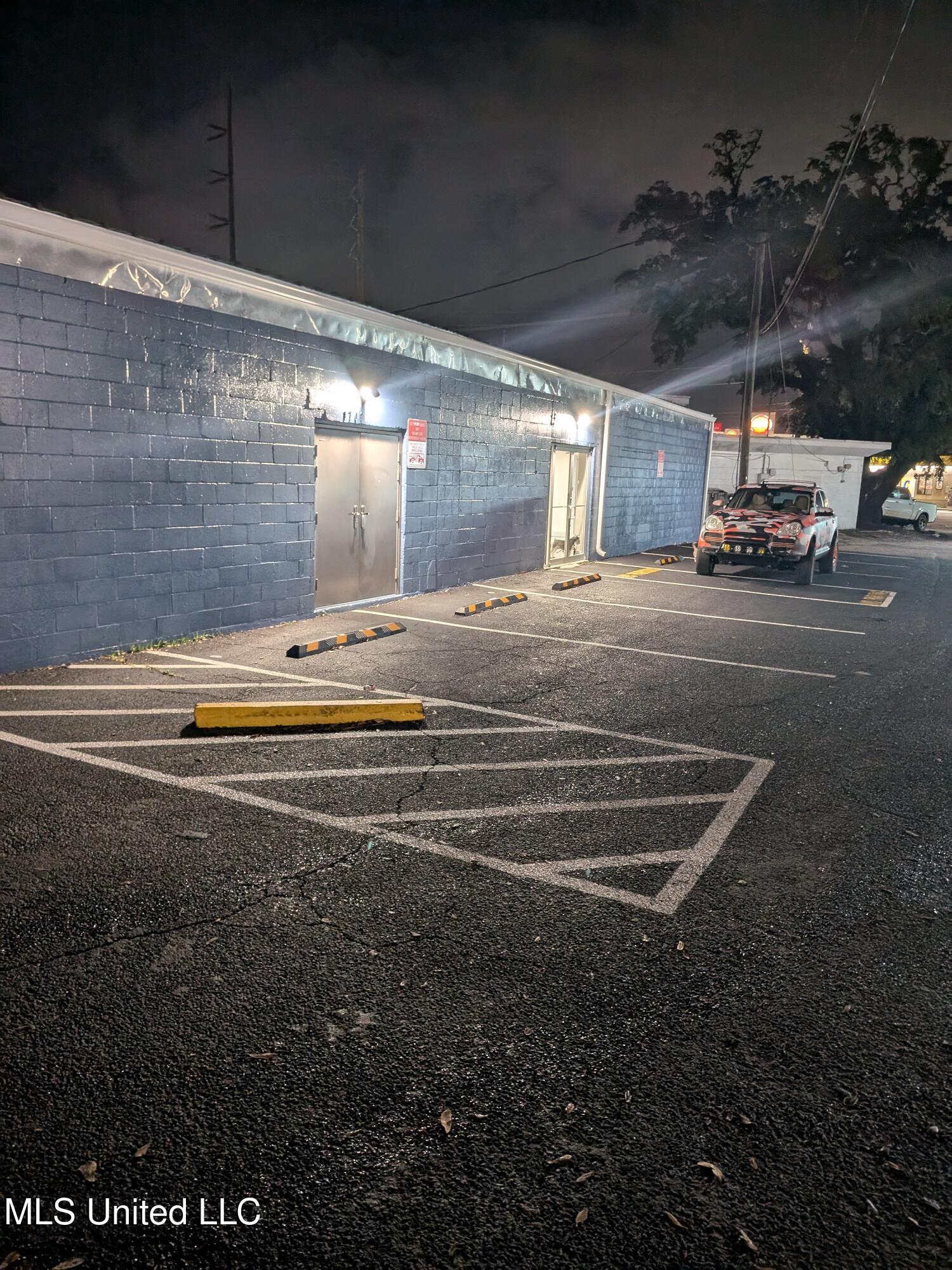 1707 Pass Road Property Photo 16