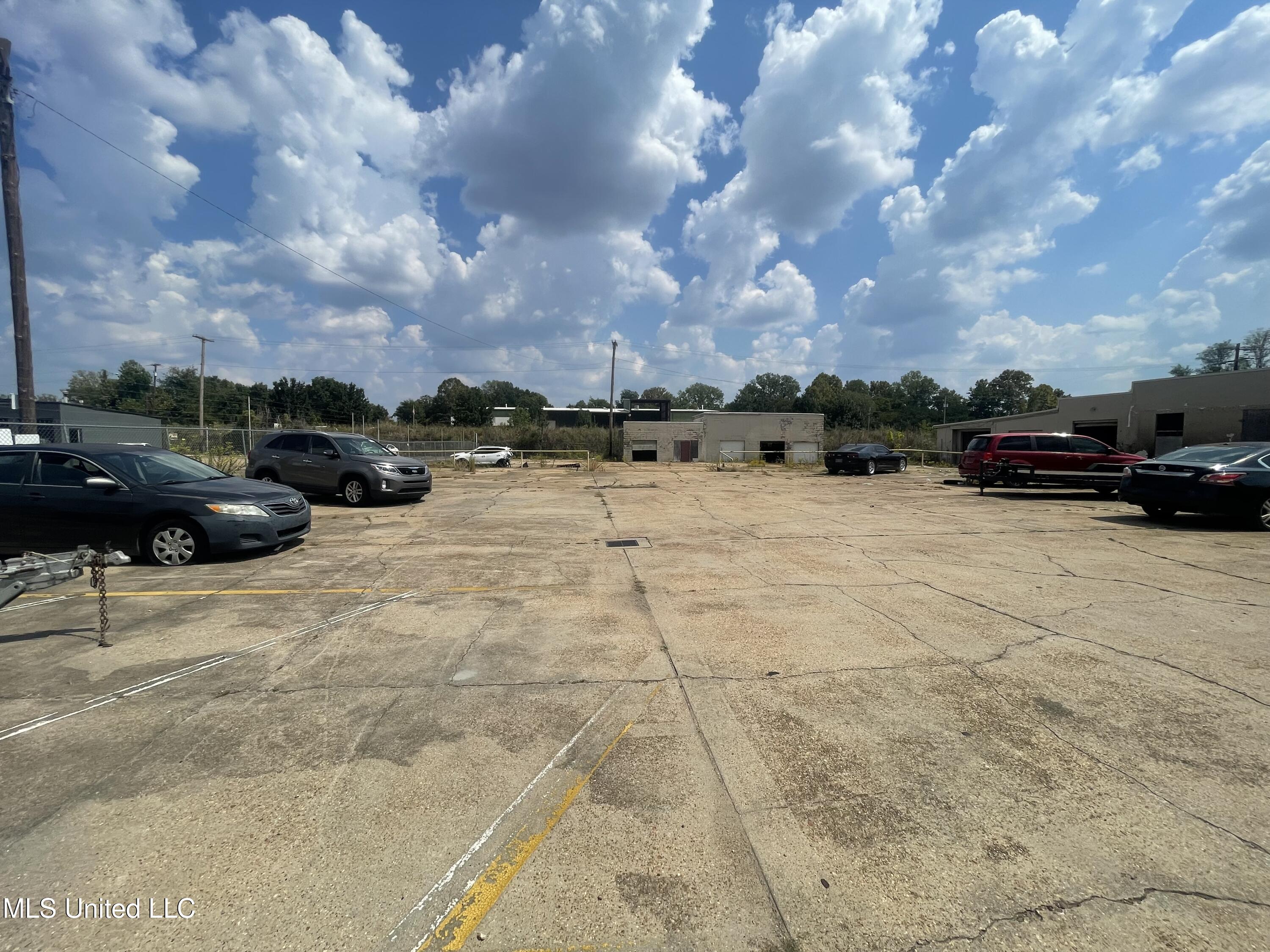 980 S State Street Property Photo 5