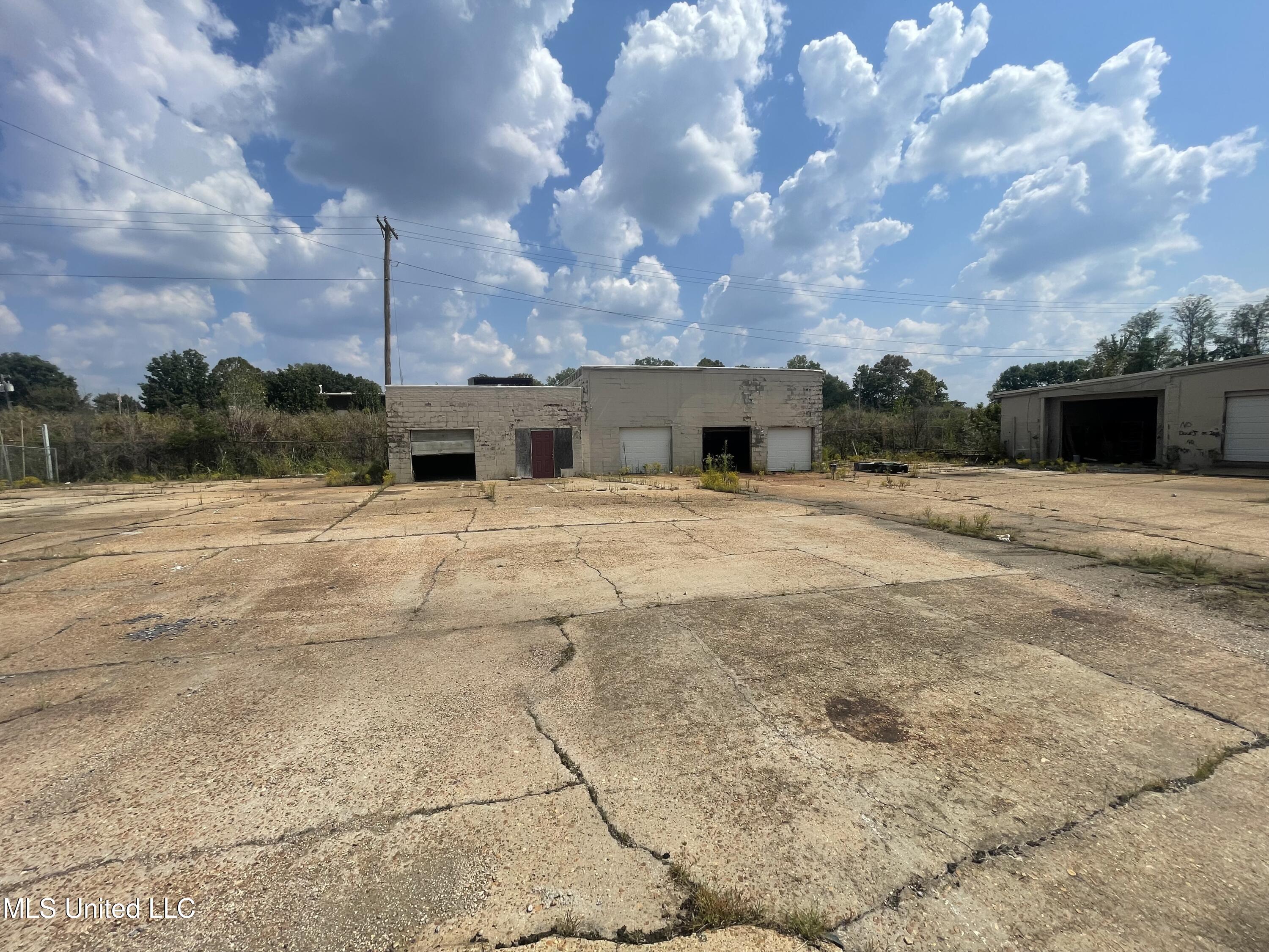 980 S State Street Property Photo 6