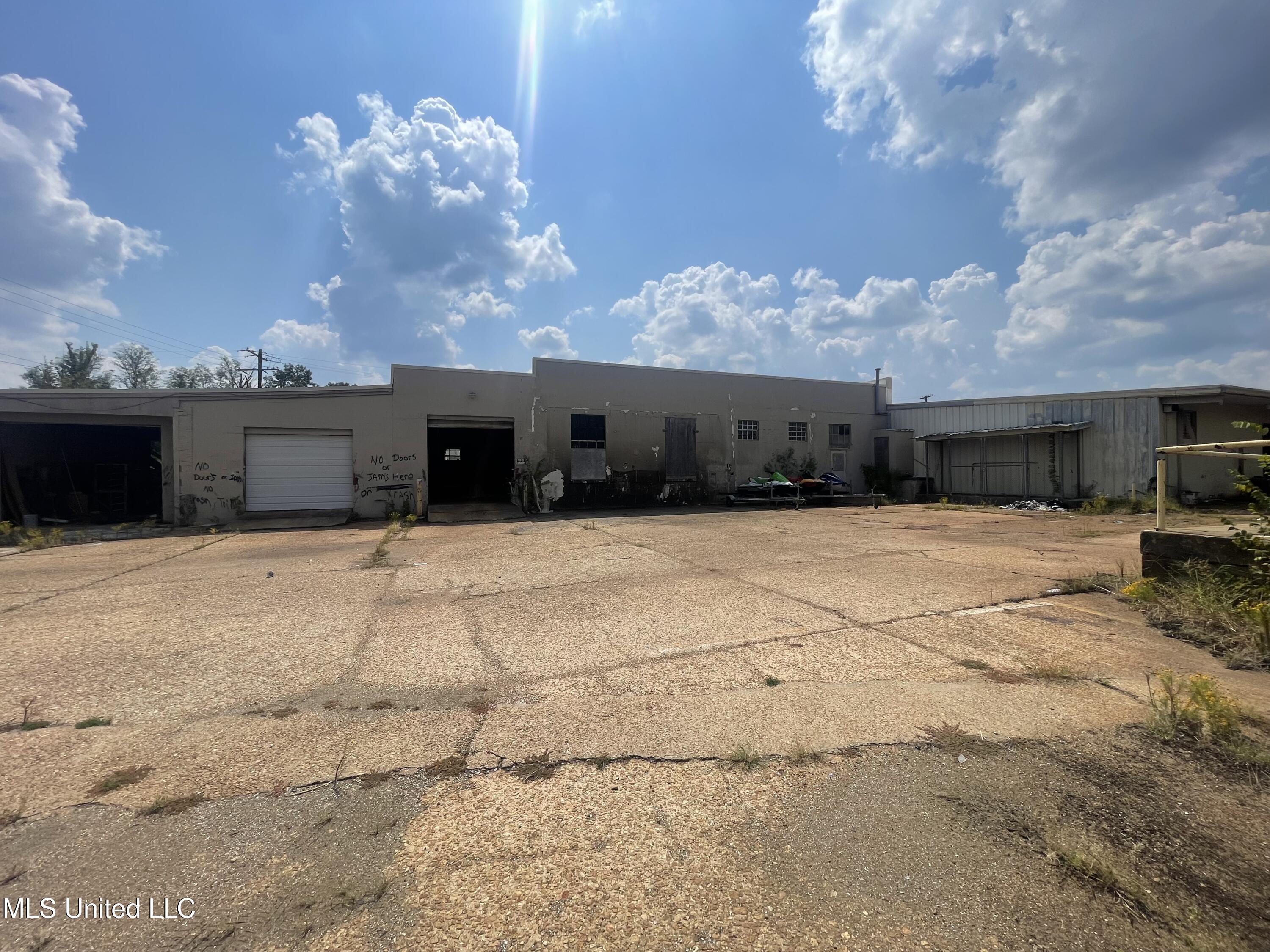 980 S State Street Property Photo 7