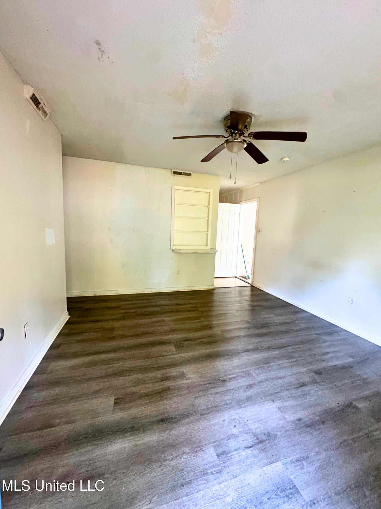 2759 Brookwood Drive Property Photo 7