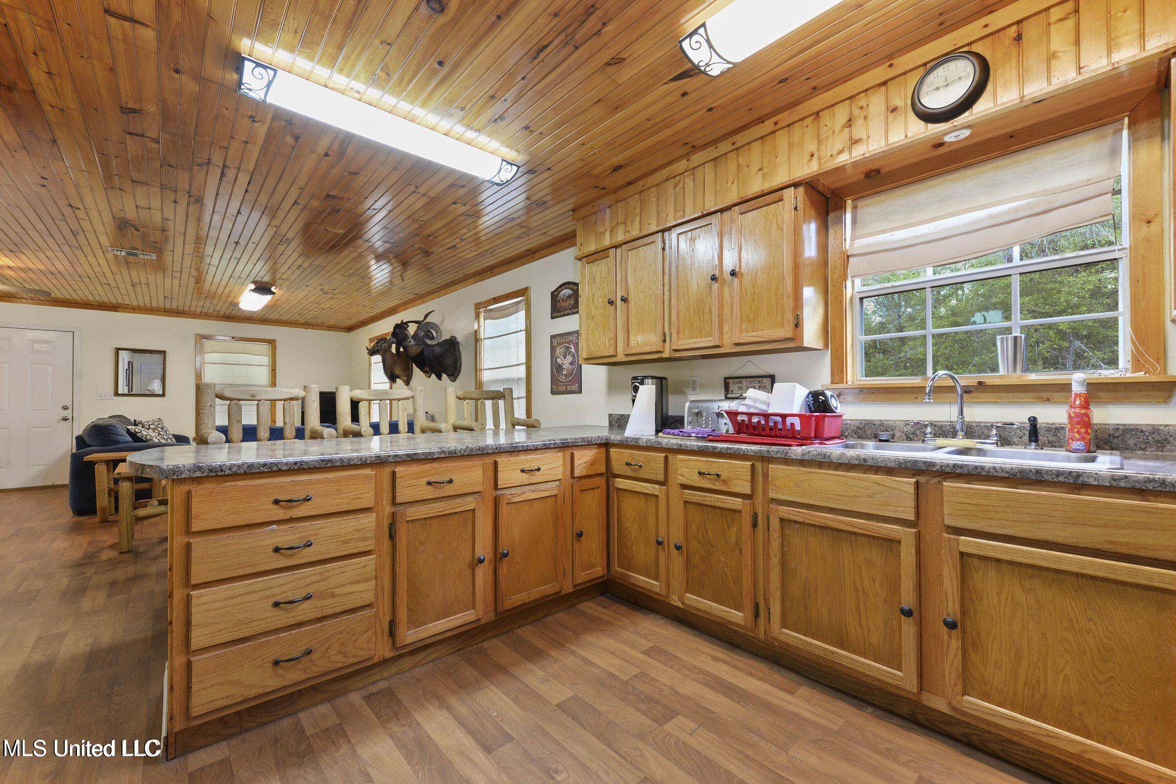 1050 Deep Creek Road Property Photo 6