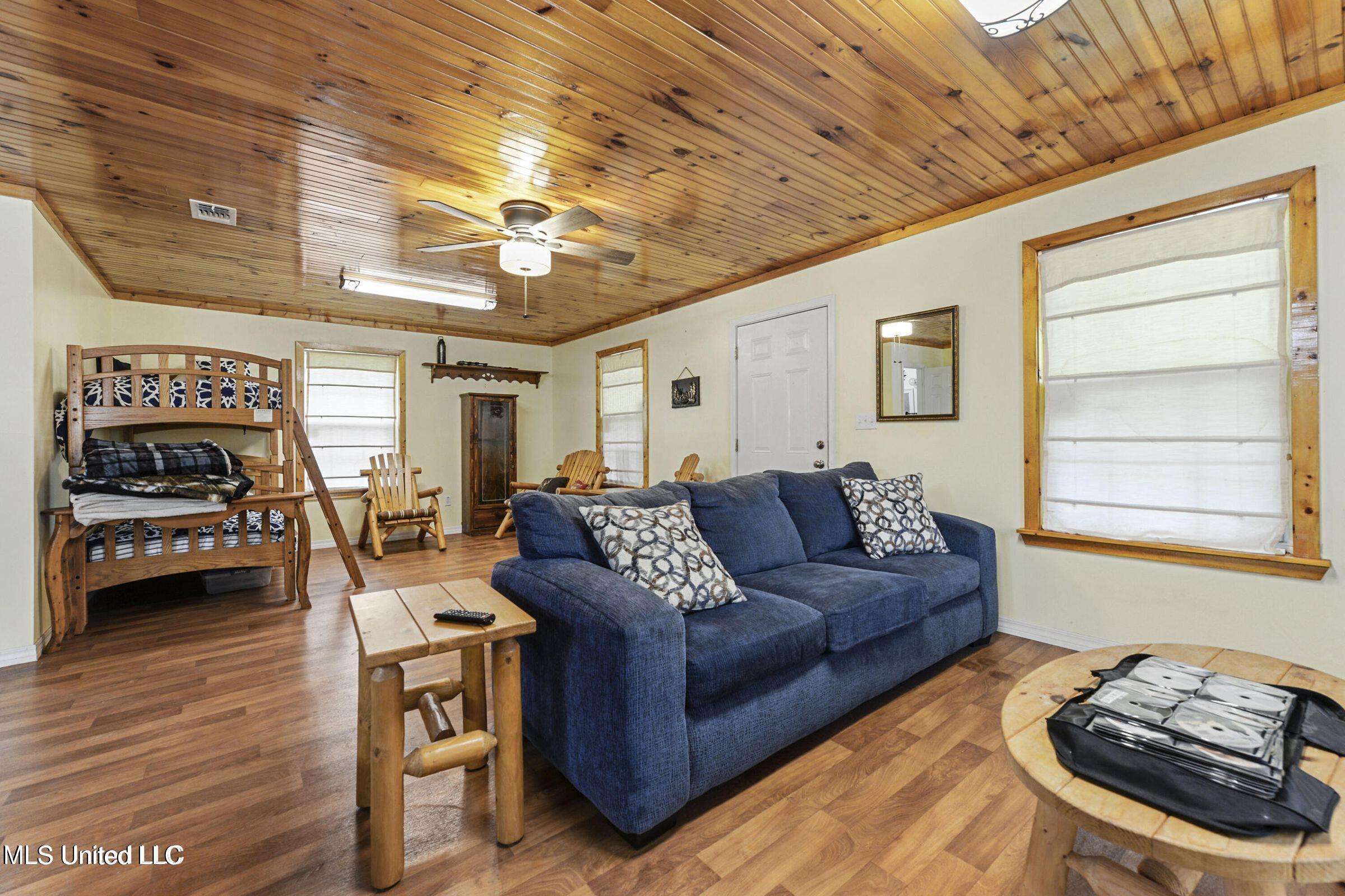 377a Deep Creek Road Property Photo 3