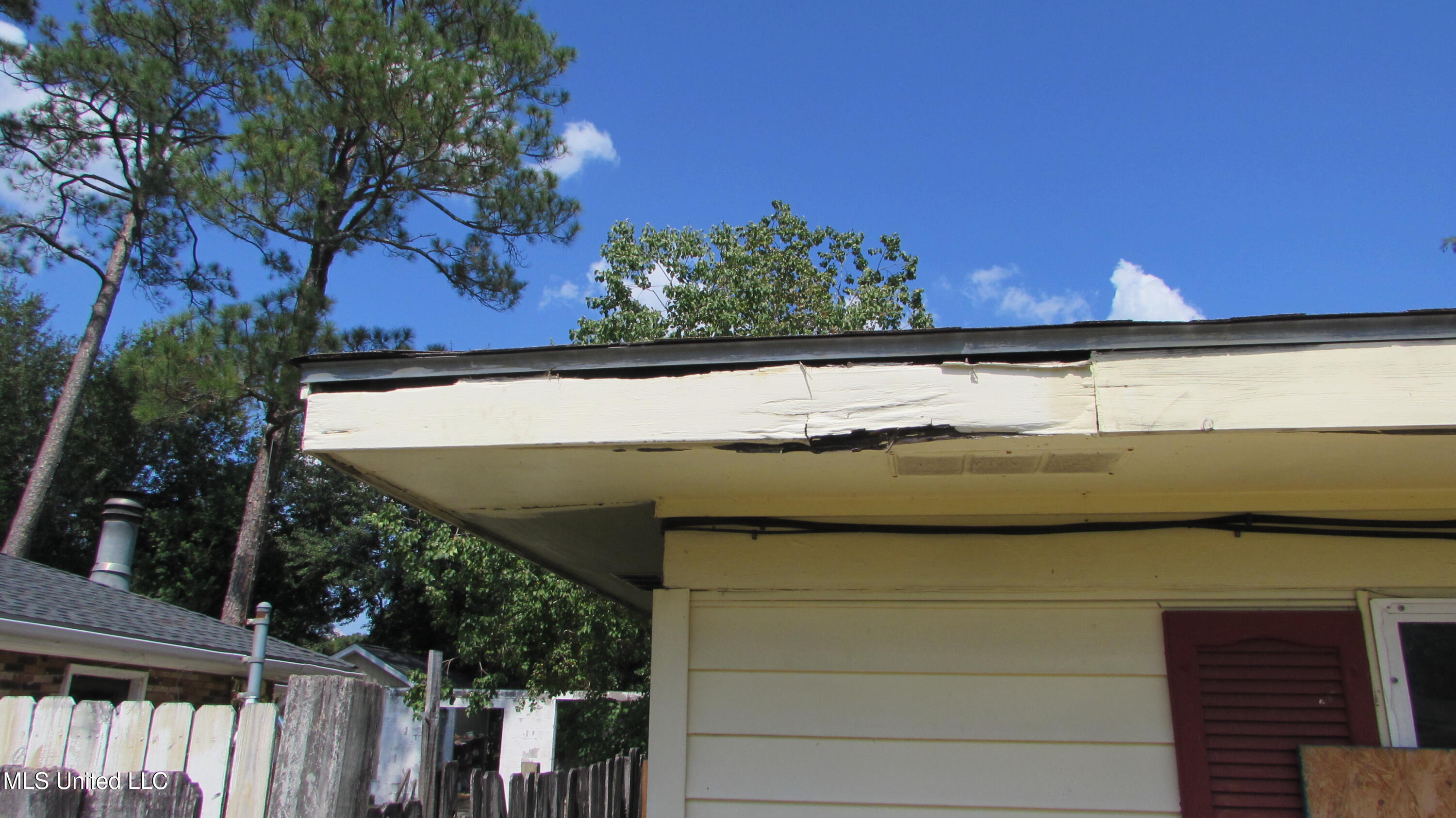 2537 W David Drive Property Photo 7