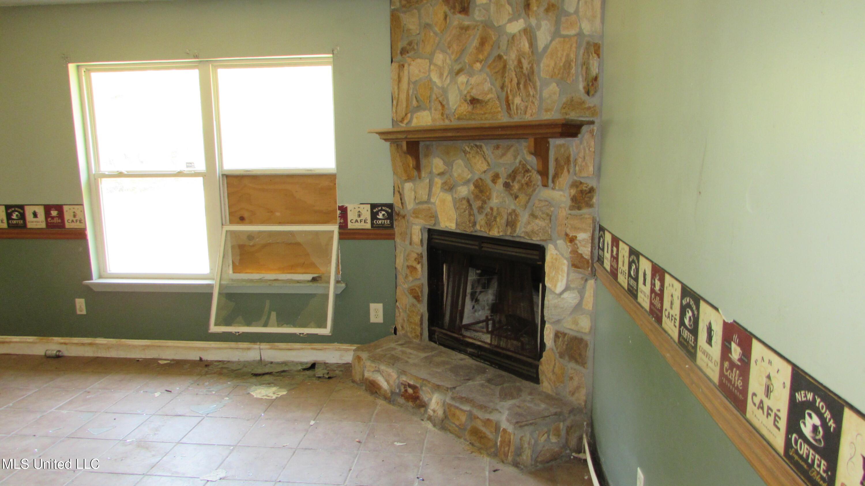 2537 W David Drive Property Photo 12