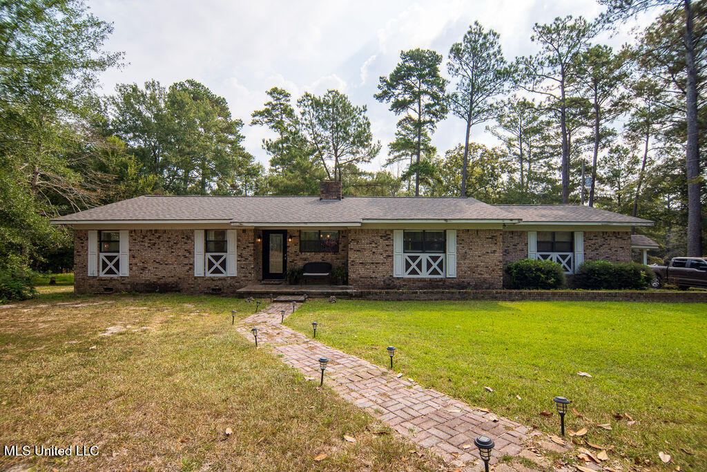 74 Timberlane Drive Property Photo 7