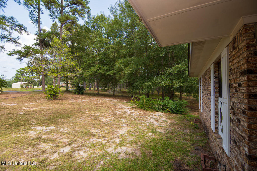 74 Timberlane Drive Property Photo 8