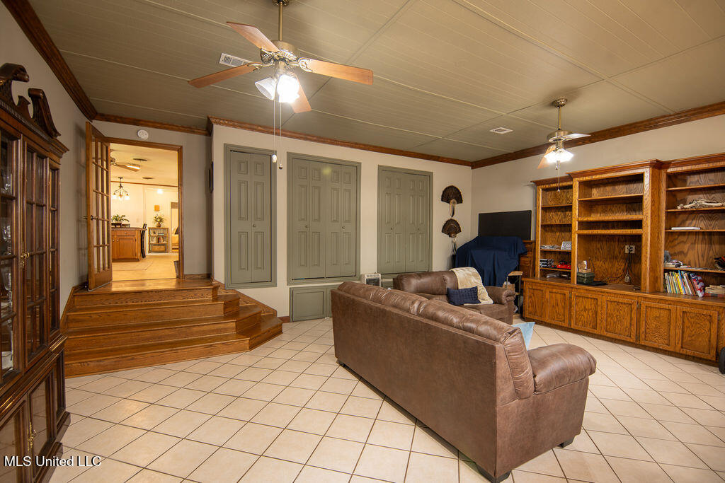 74 Timberlane Drive Property Photo 28