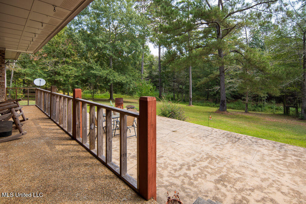 74 Timberlane Drive Property Photo 30