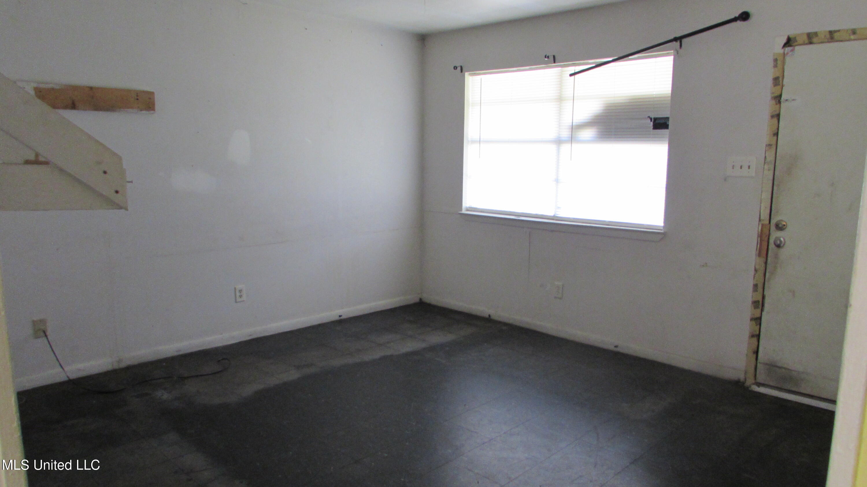 2722 E David Drive Property Photo 14