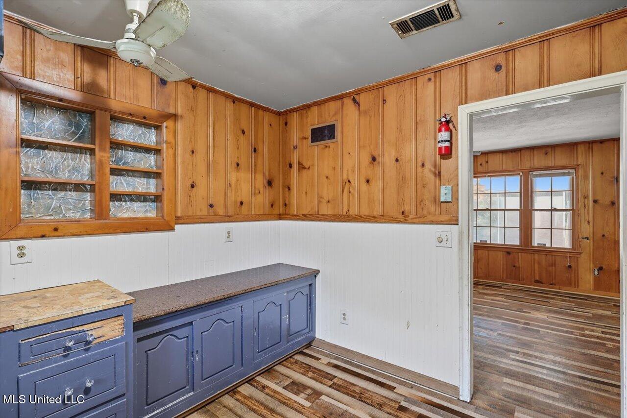 220 Mcree Drive Property Photo 11