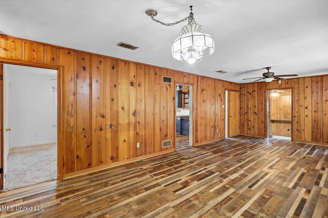 220 Mcree Drive Property Photo 13