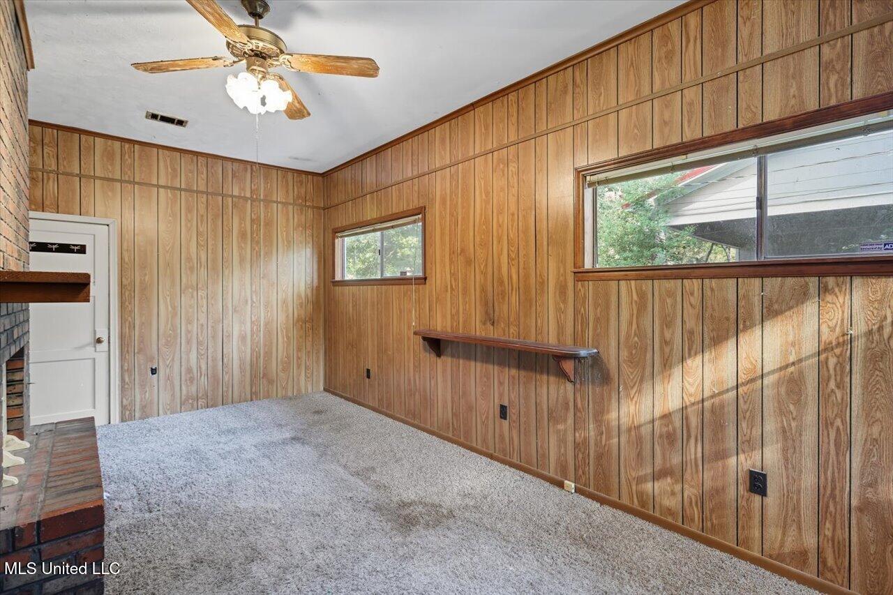 220 Mcree Drive Property Photo 14