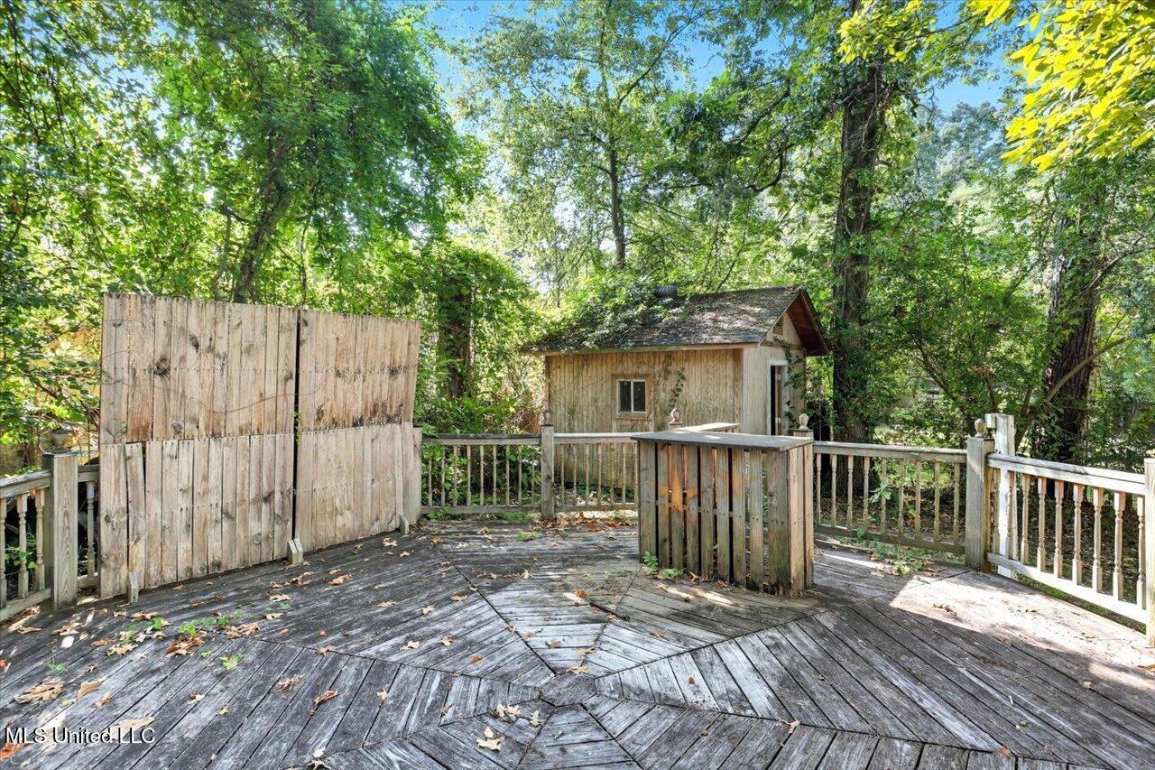 220 Mcree Drive Property Photo 30