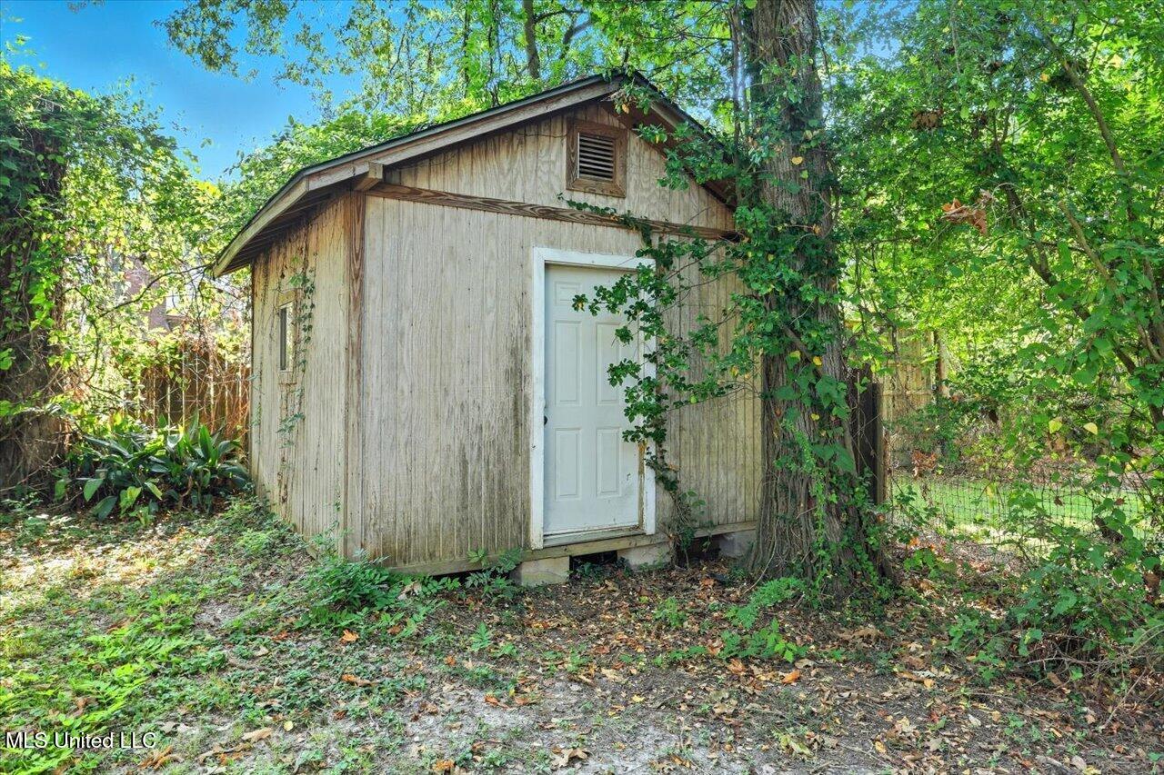 220 Mcree Drive Property Photo 33