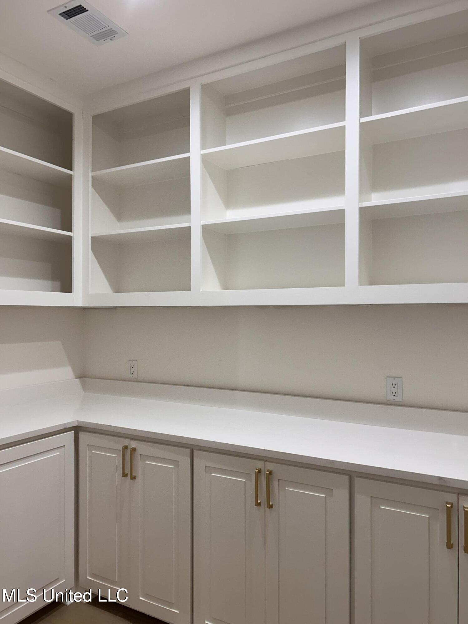 176 Sweetbriar Circle Property Photo 11