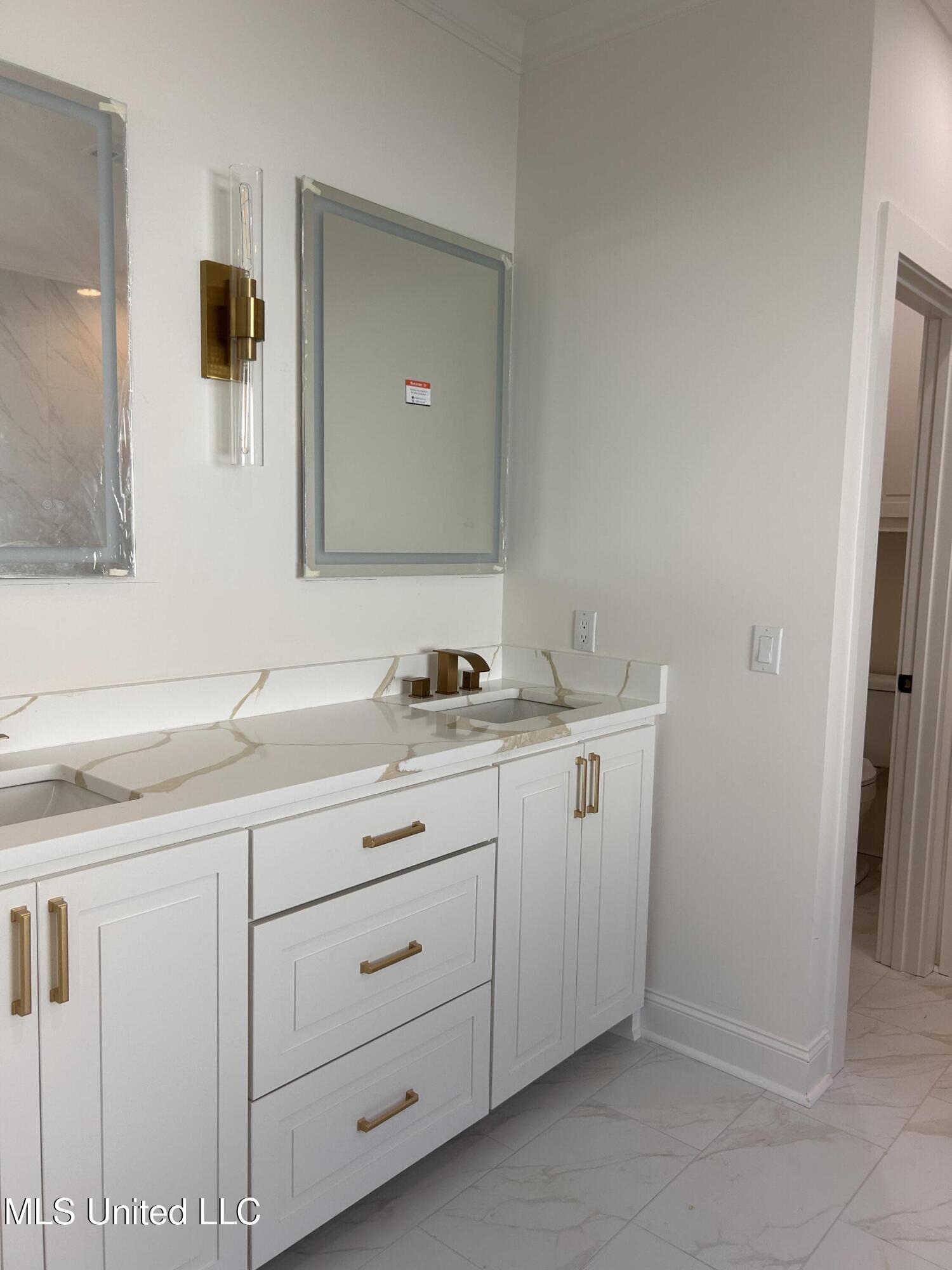 176 Sweetbriar Circle Property Photo 14