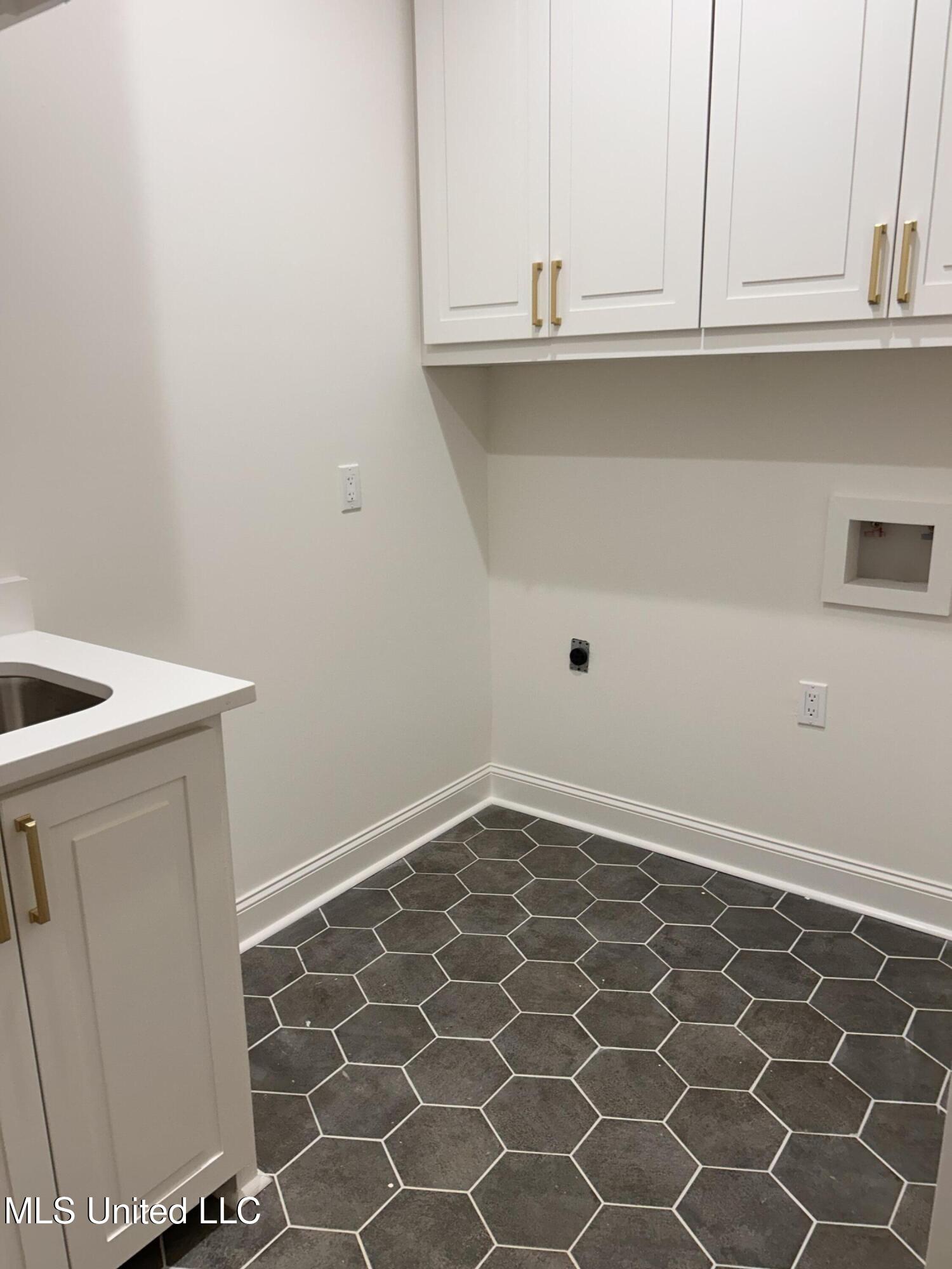 176 Sweetbriar Circle Property Photo 18