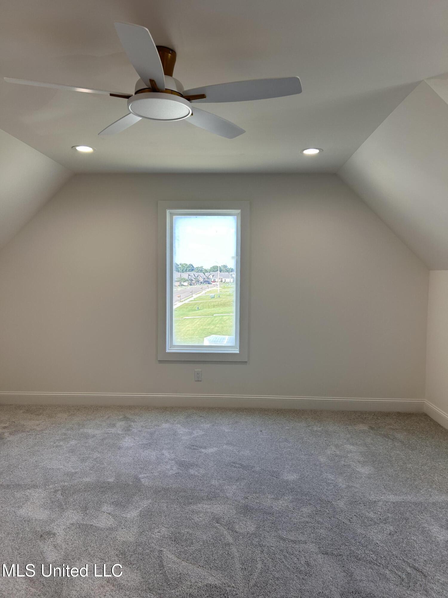 176 Sweetbriar Circle Property Photo 21