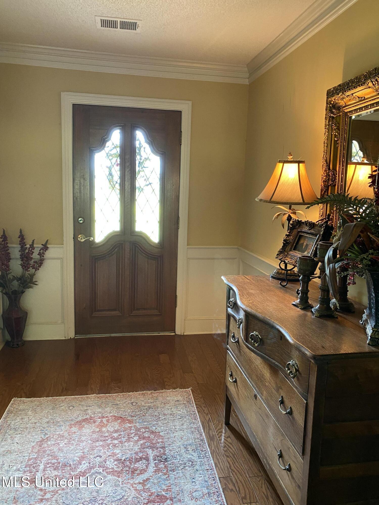 7235 Davidson Road Property Photo 3