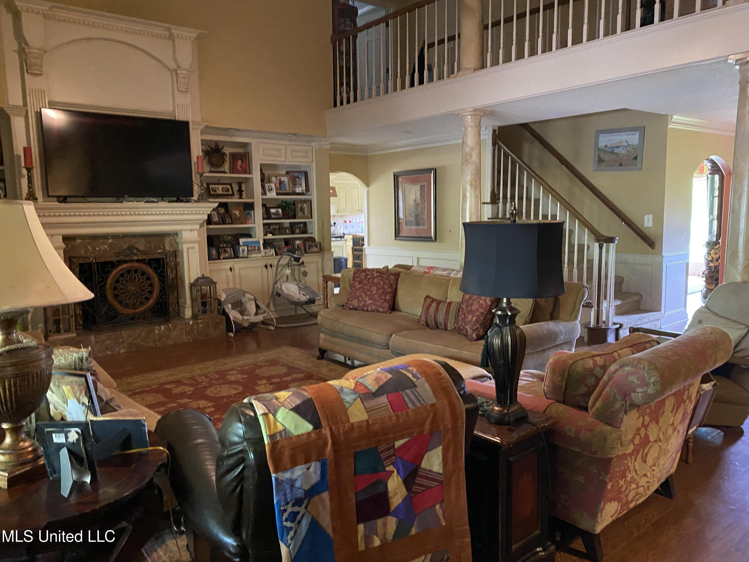 7235 Davidson Road Property Photo 5