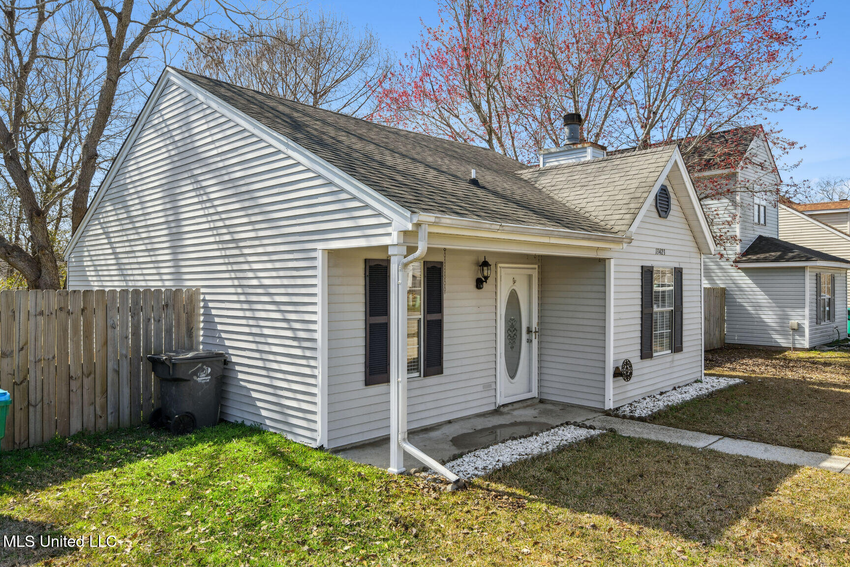 13423 Windsong Drive Property Photo 3