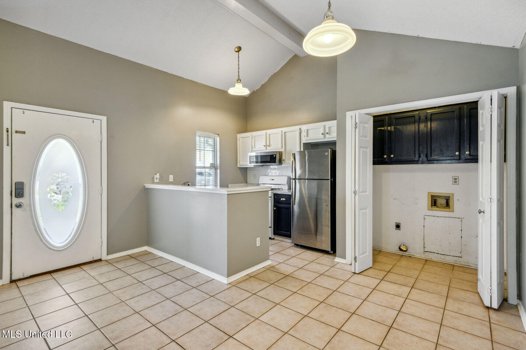 13423 Windsong Drive Property Photo 7