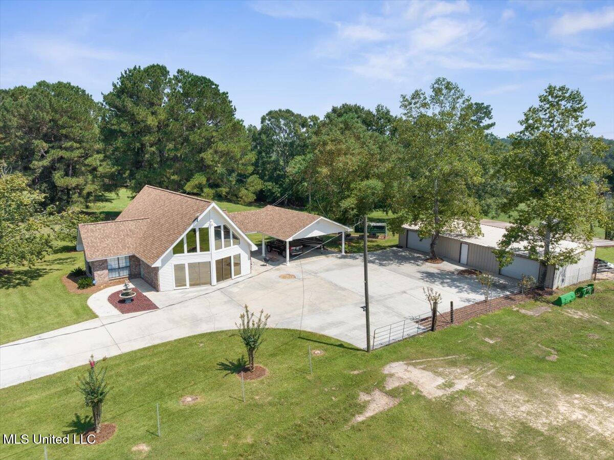 7020 Gibson Road Property Photo 3