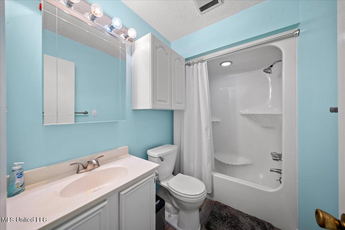 7020 Gibson Road Property Photo 23
