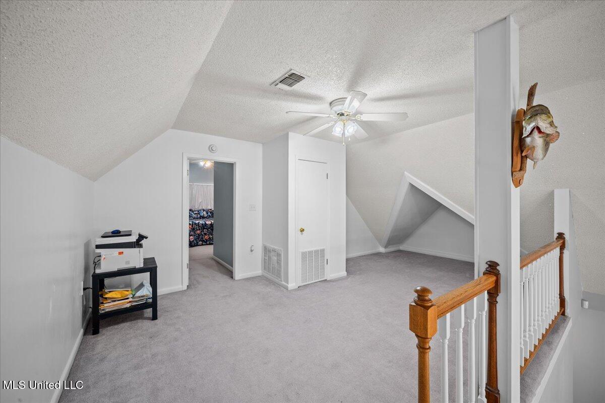 7020 Gibson Road Property Photo 28