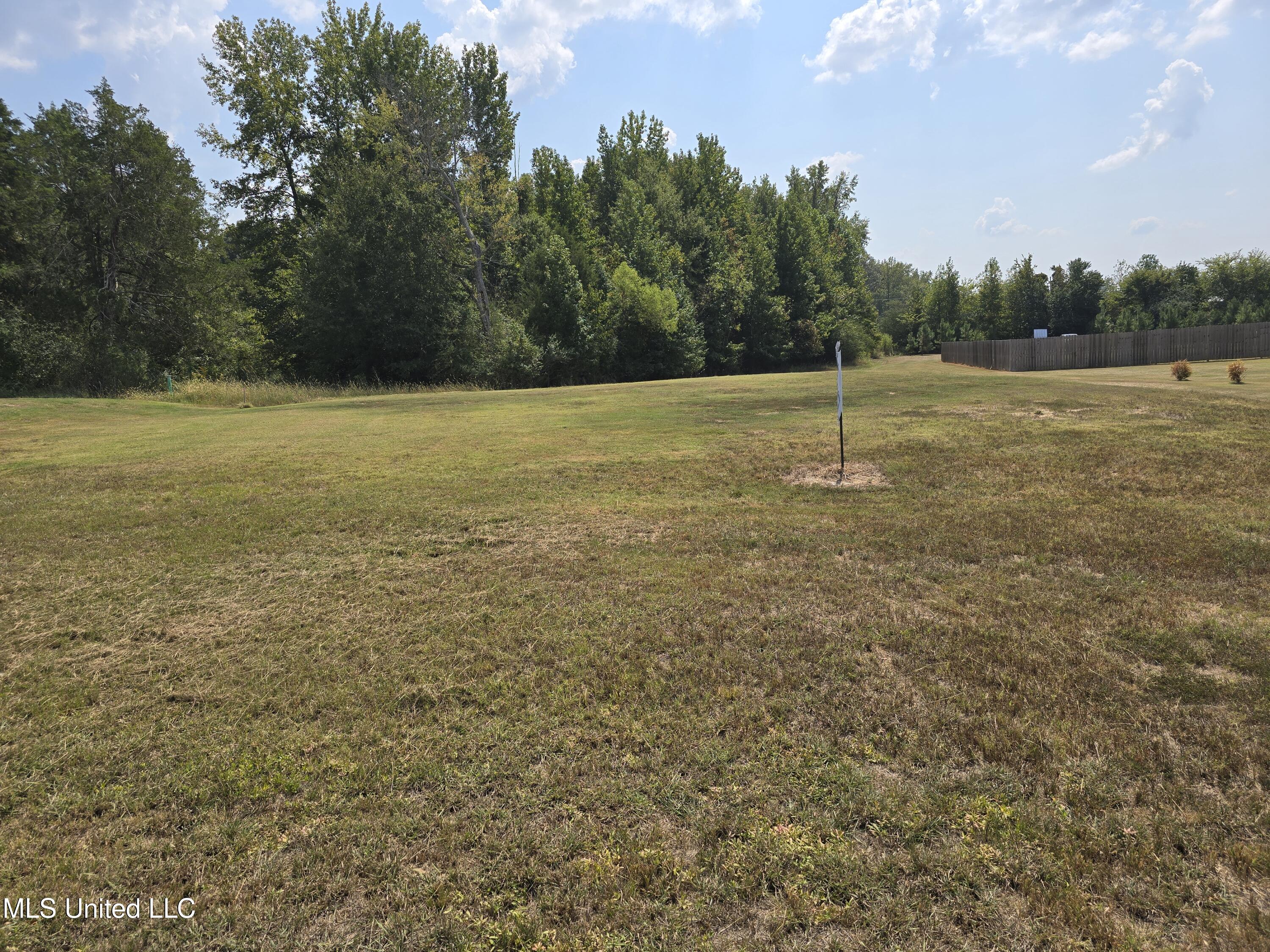 109 Carolina Circle Property Photo 1