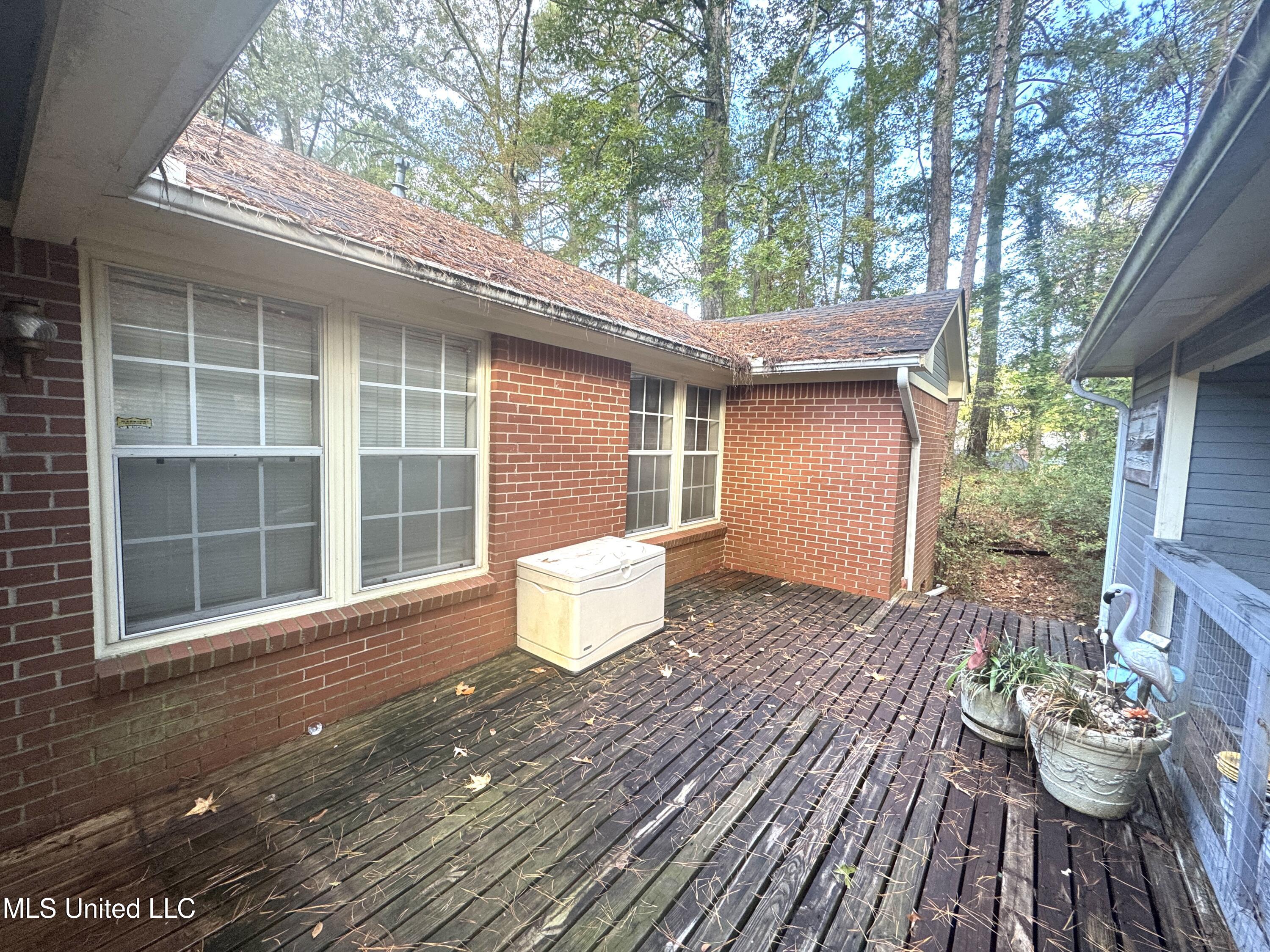 138 Eltonwoods Drive Property Photo 4