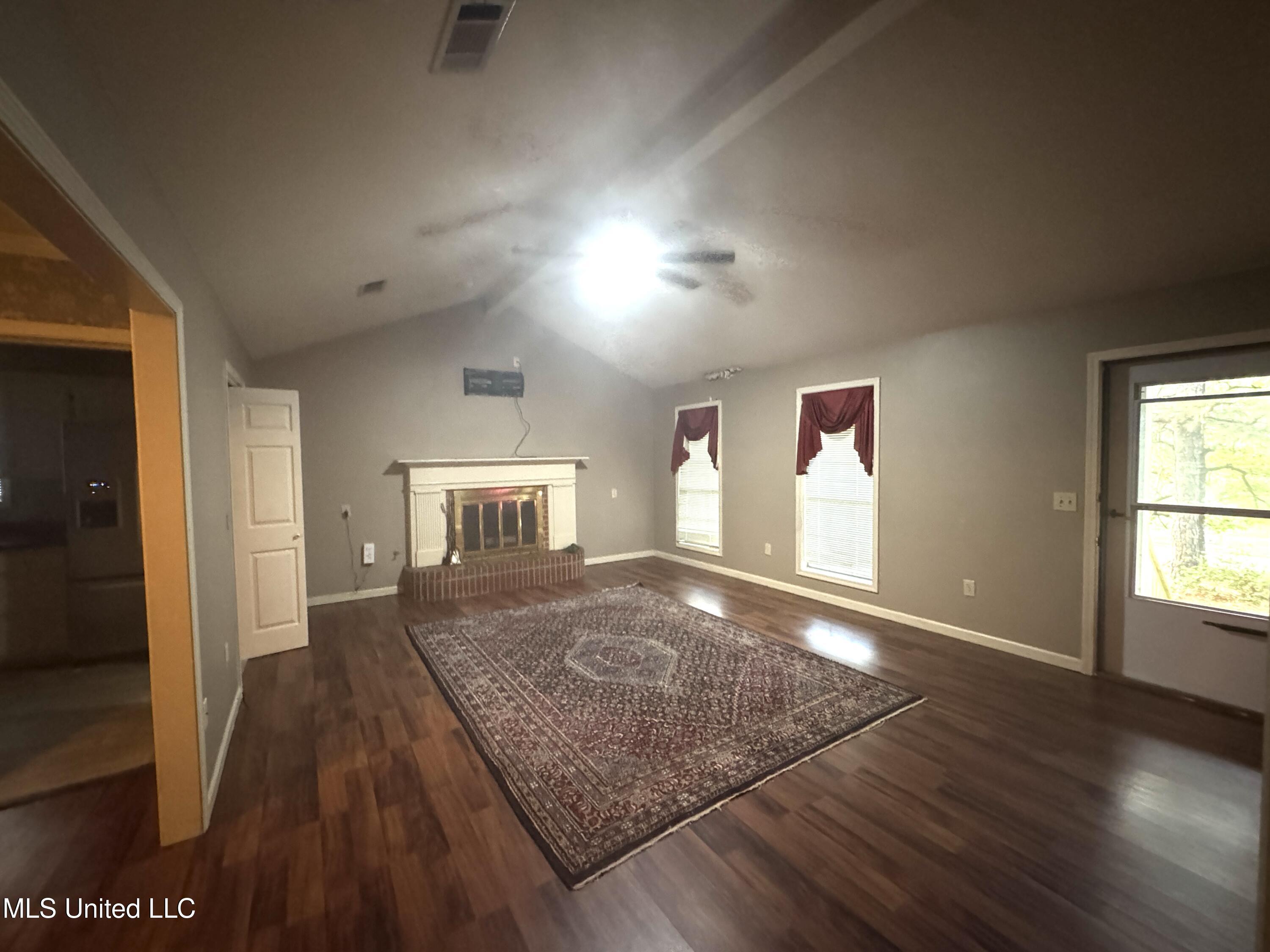 138 Eltonwoods Drive Property Photo 5