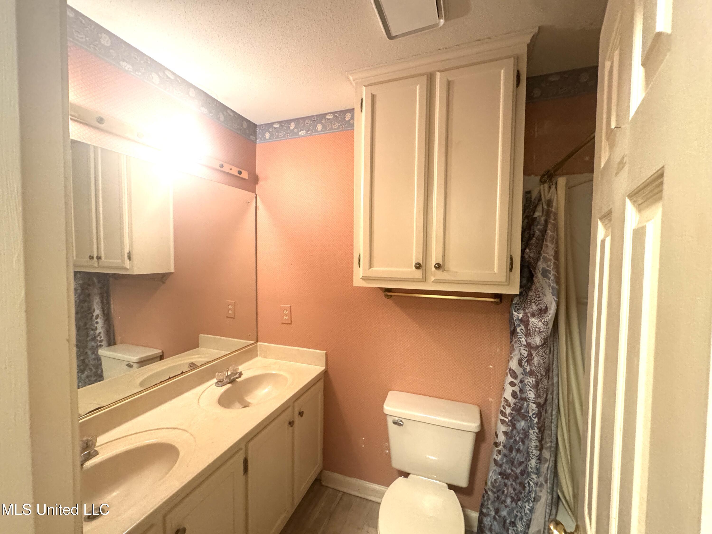 138 Eltonwoods Drive Property Photo 12