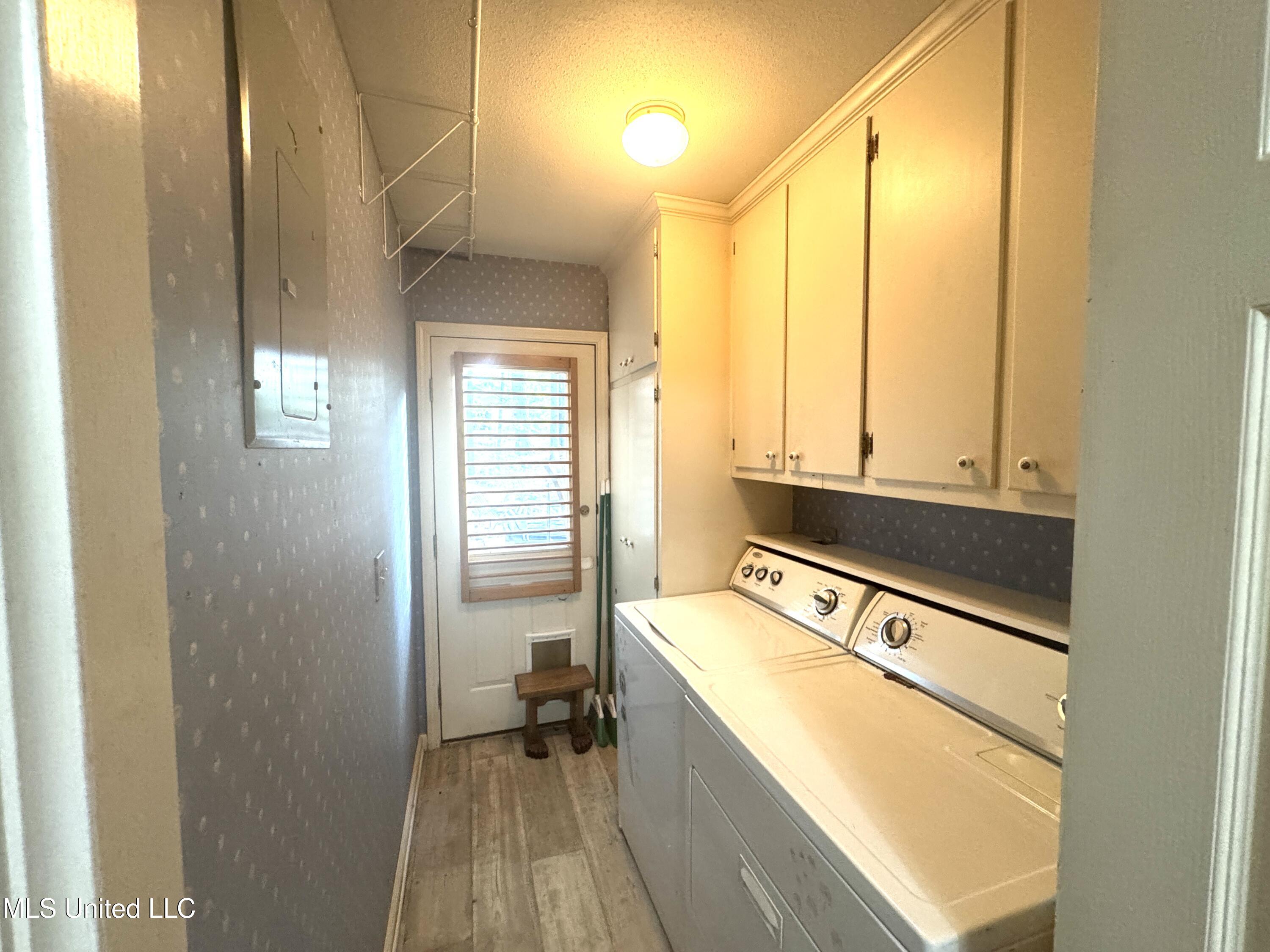 138 Eltonwoods Drive Property Photo 14