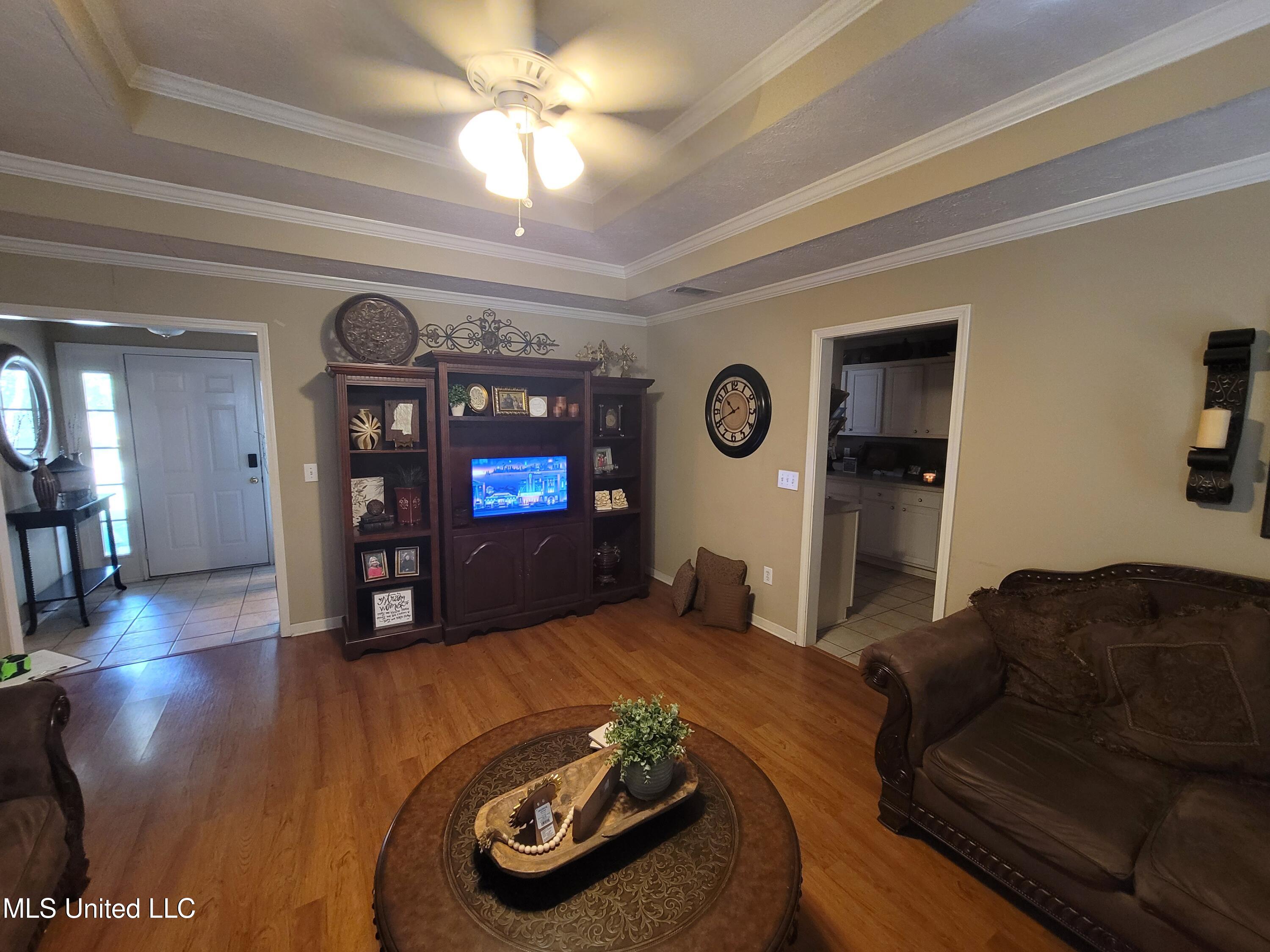 317 Willow Run Property Photo 10
