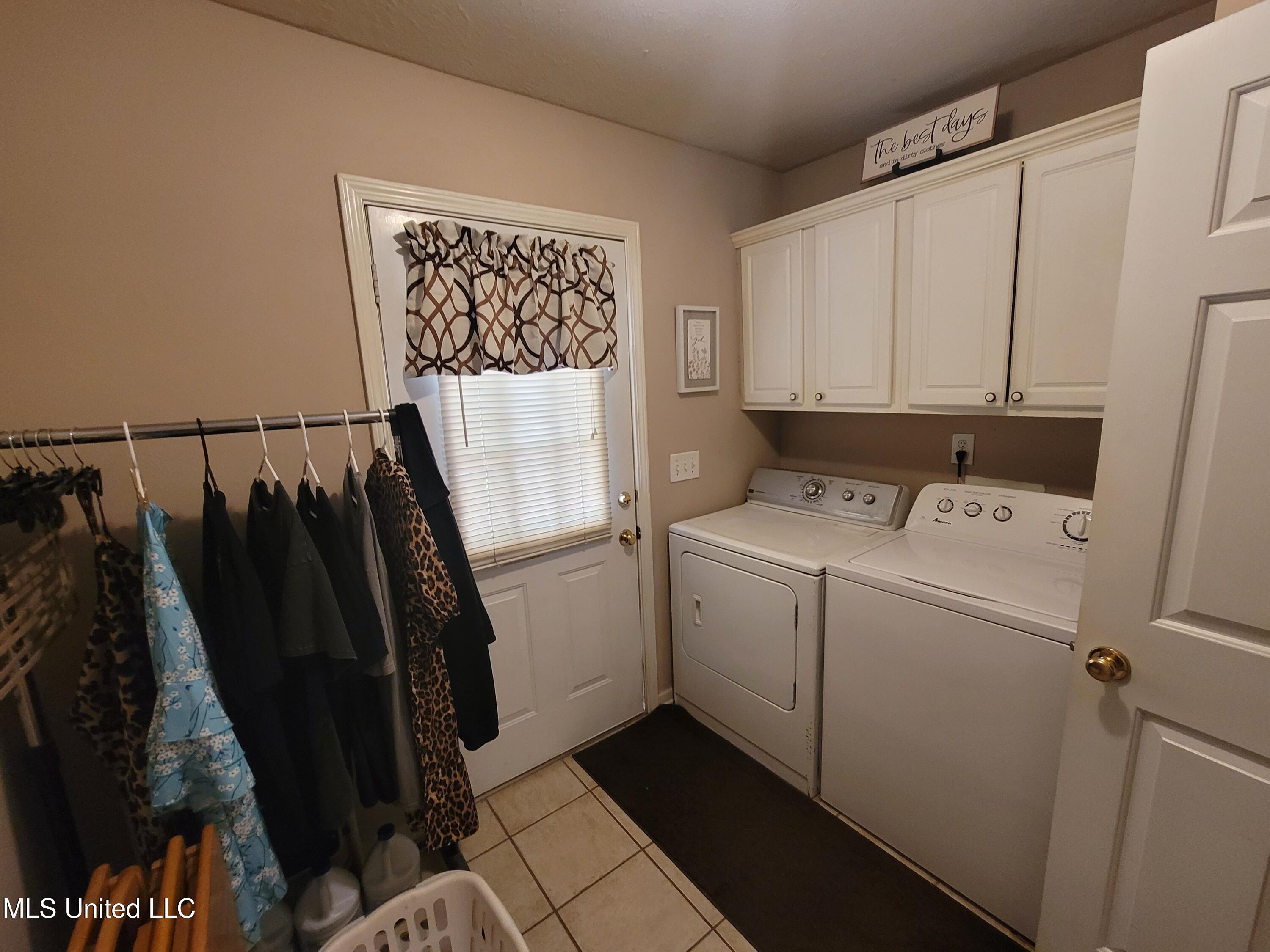 317 Willow Run Property Photo 34
