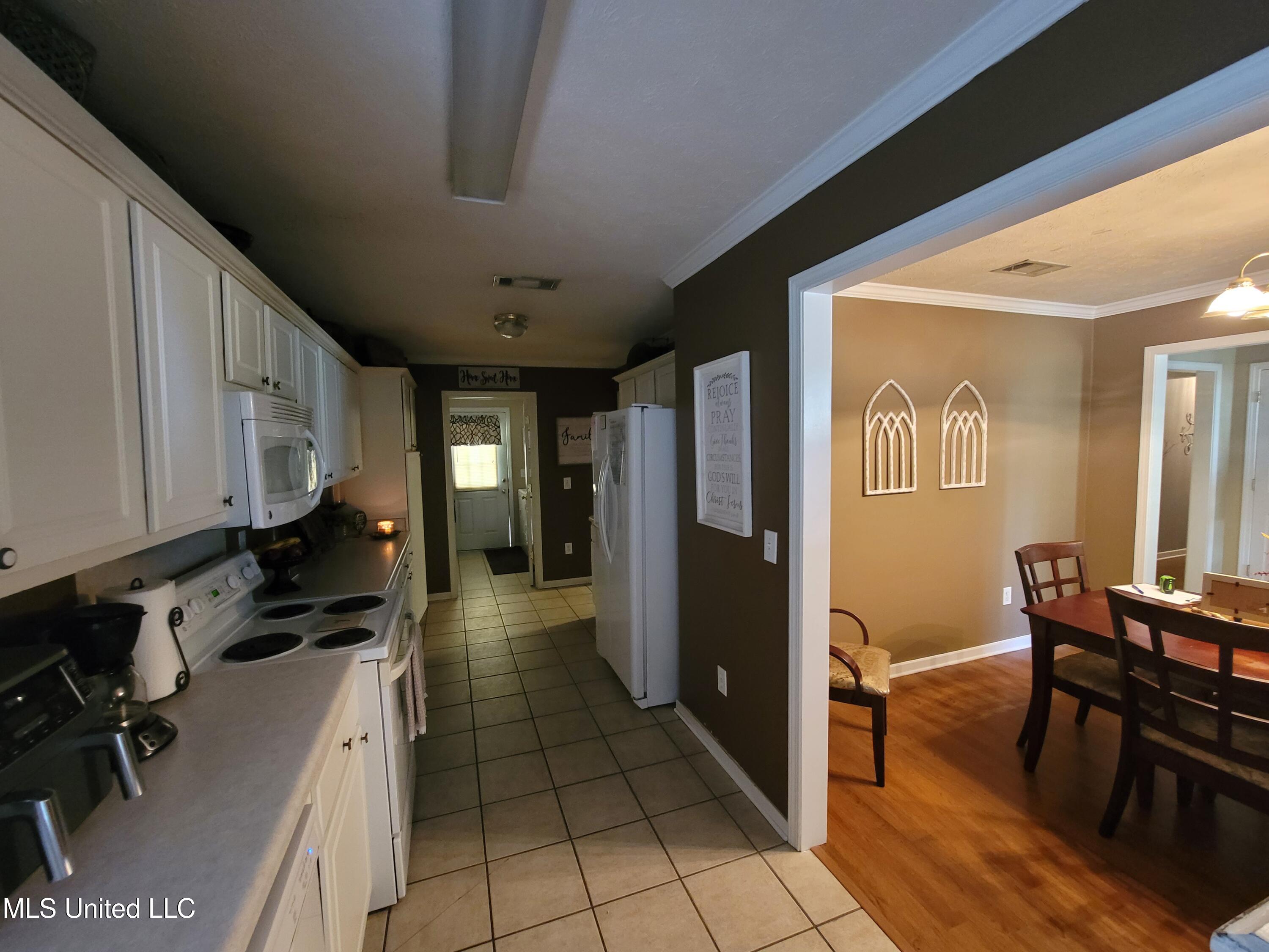 317 Willow Run Property Photo 38