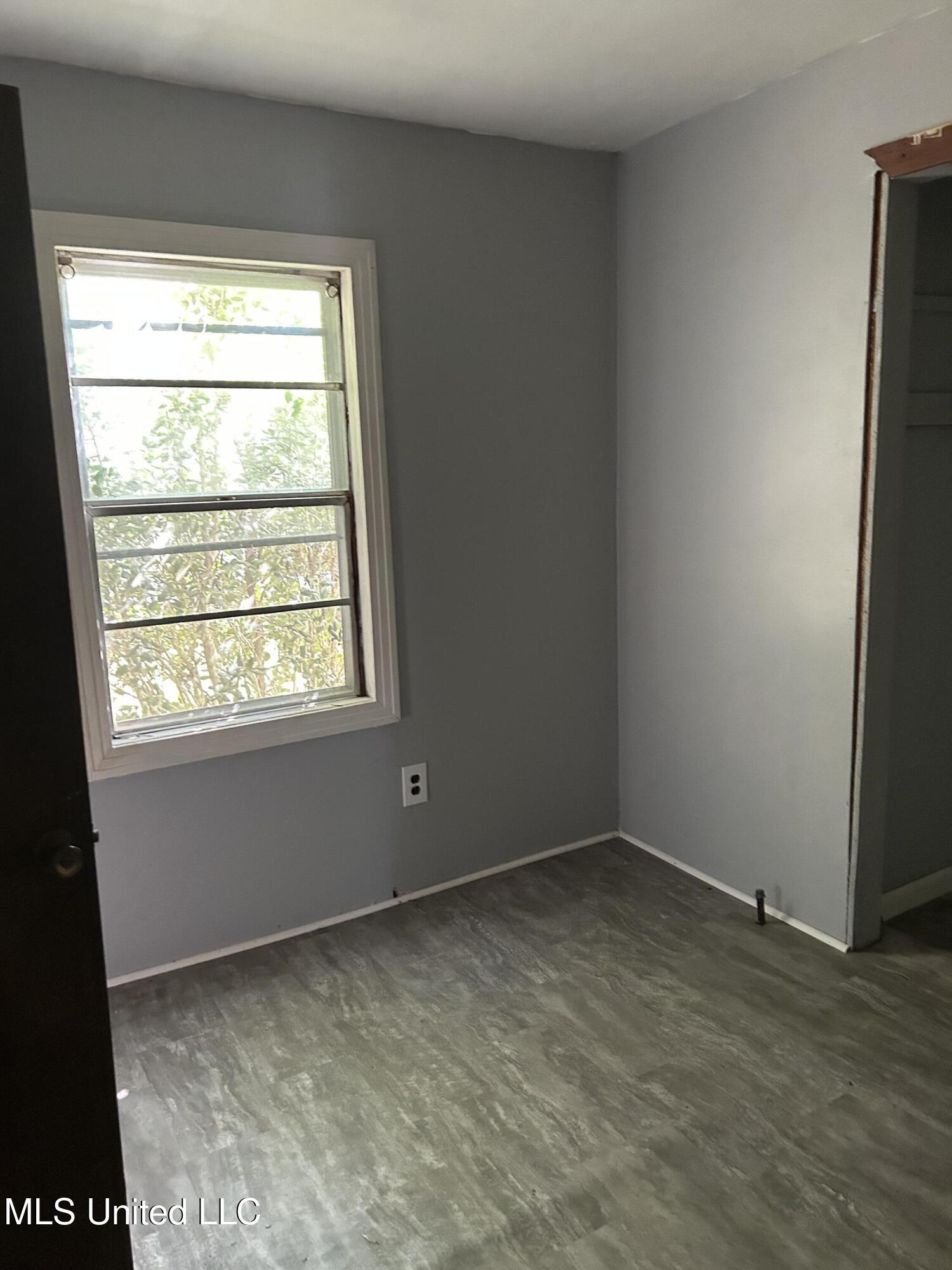 1017 Ne Washington Street Property Photo 14