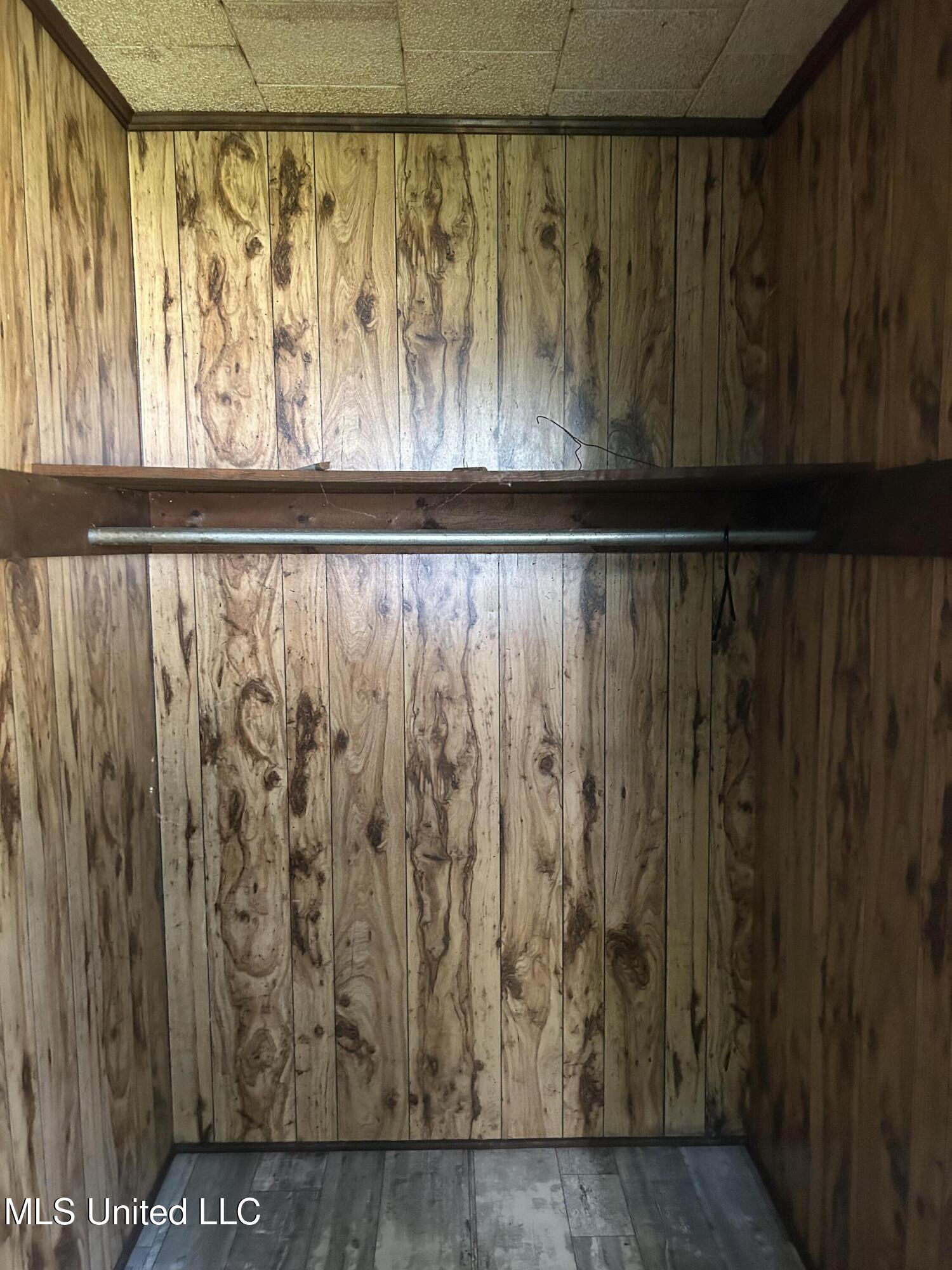 1017 Ne Washington Street Property Photo 15