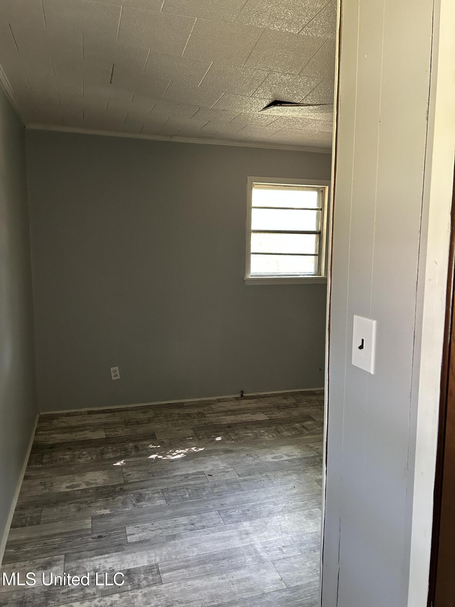 1017 Ne Washington Street Property Photo 18