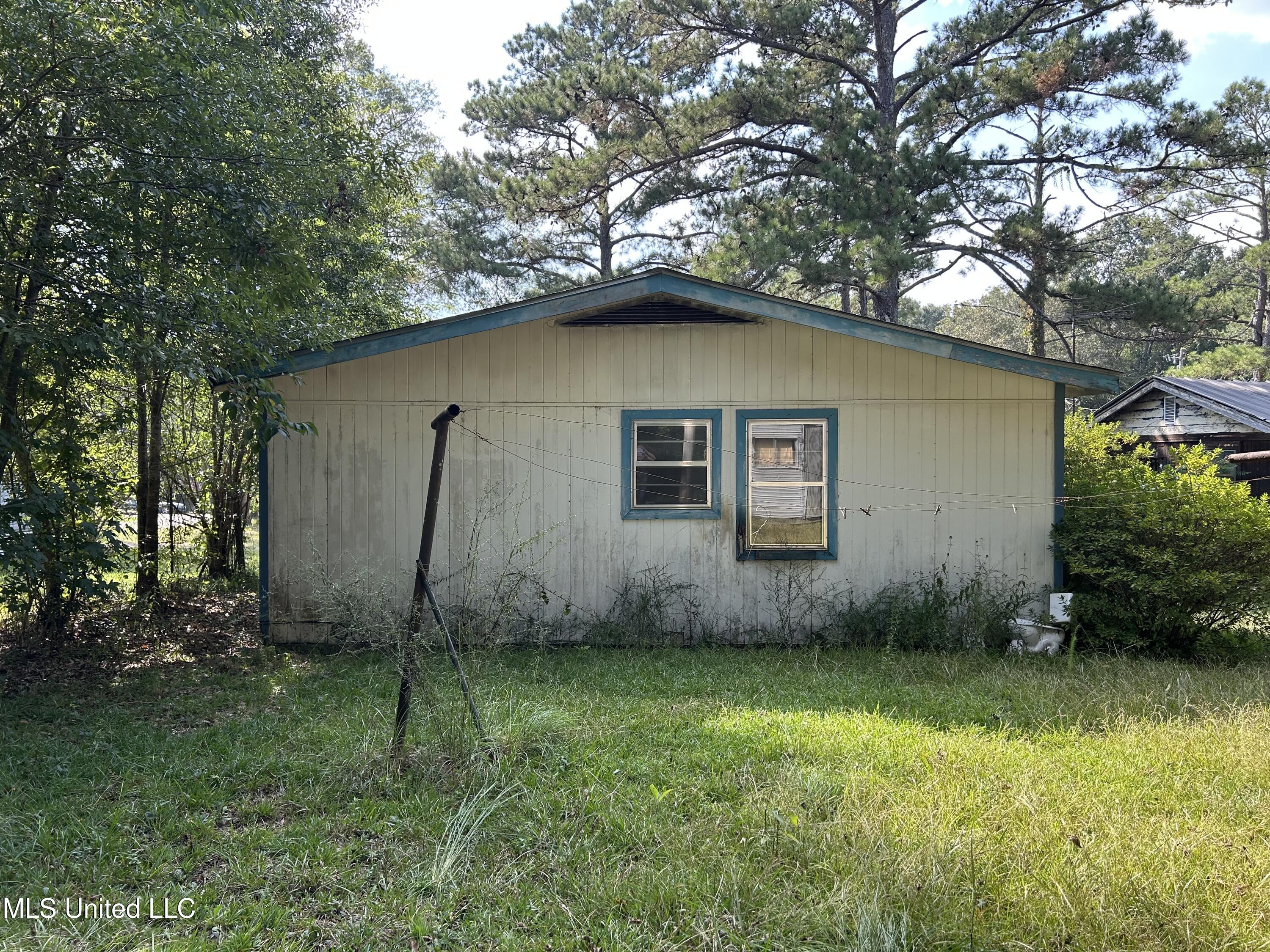 1017 Ne Washington Street Property Photo 23