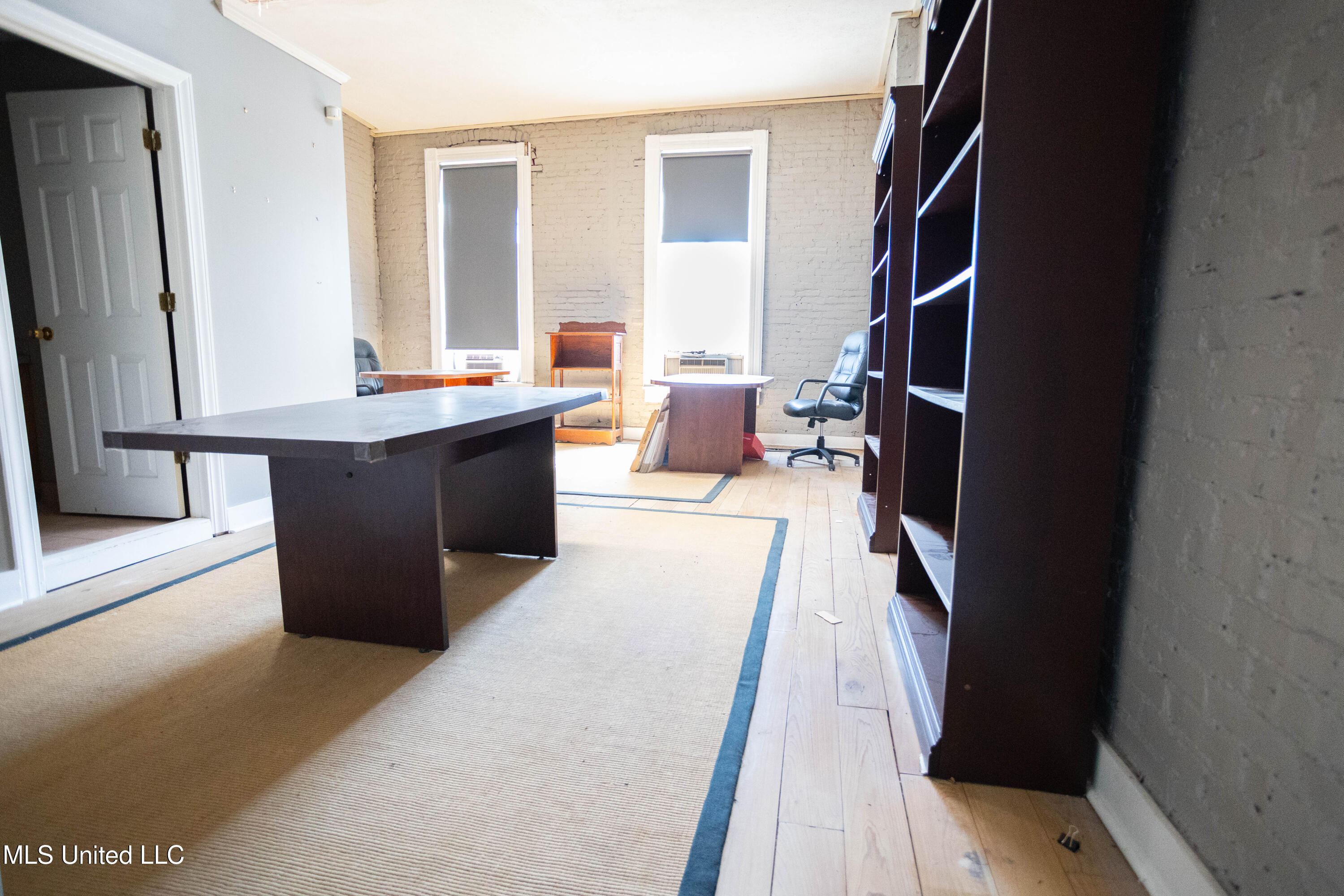 107 N State Street Property Photo 17