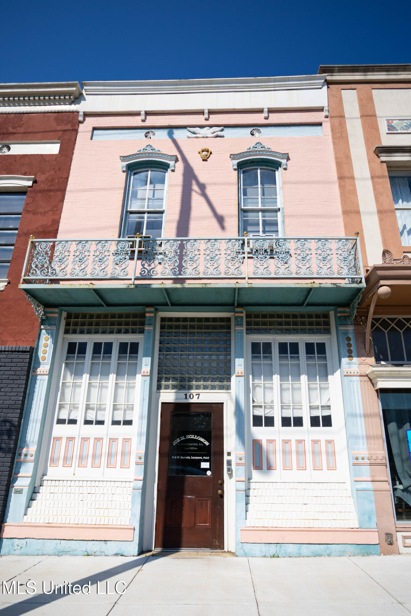 107 N State Street Property Photo 20