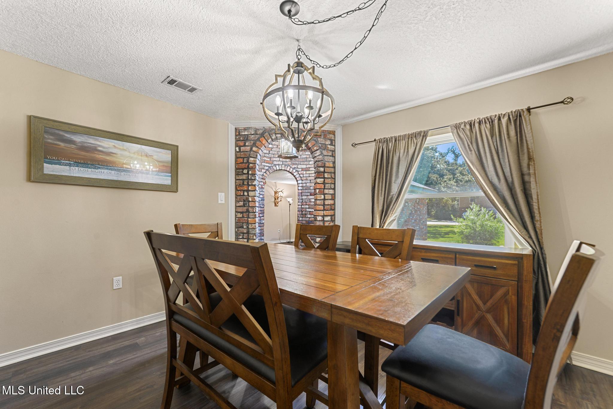 208 Glen Eagles Drive Property Photo 13