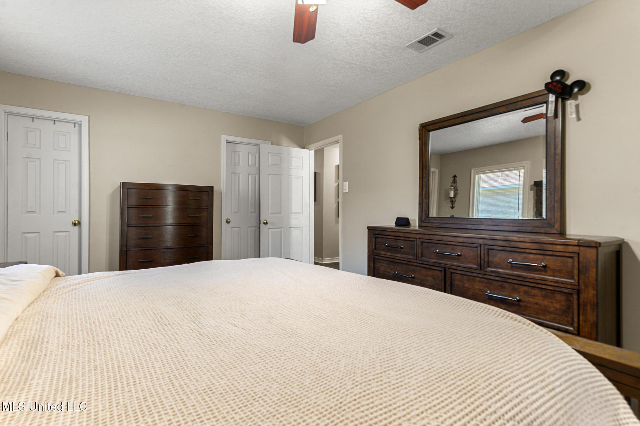 208 Glen Eagles Drive Property Photo 16