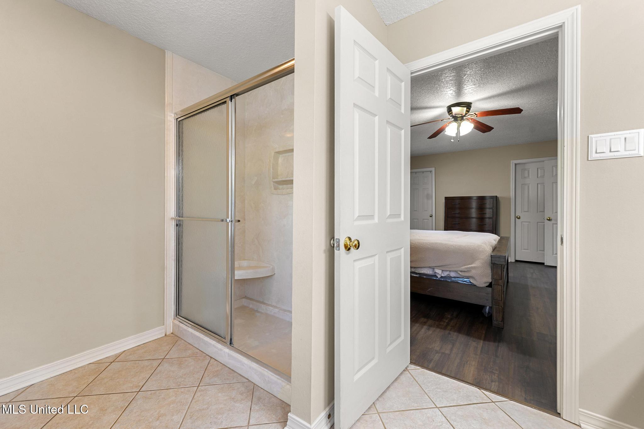 208 Glen Eagles Drive Property Photo 18