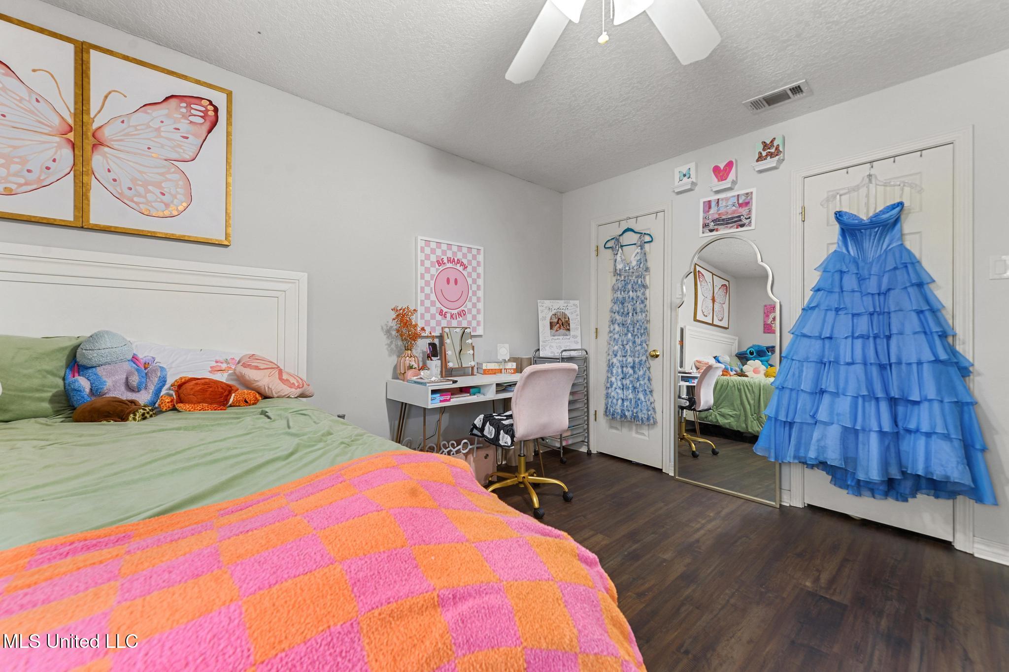 208 Glen Eagles Drive Property Photo 22